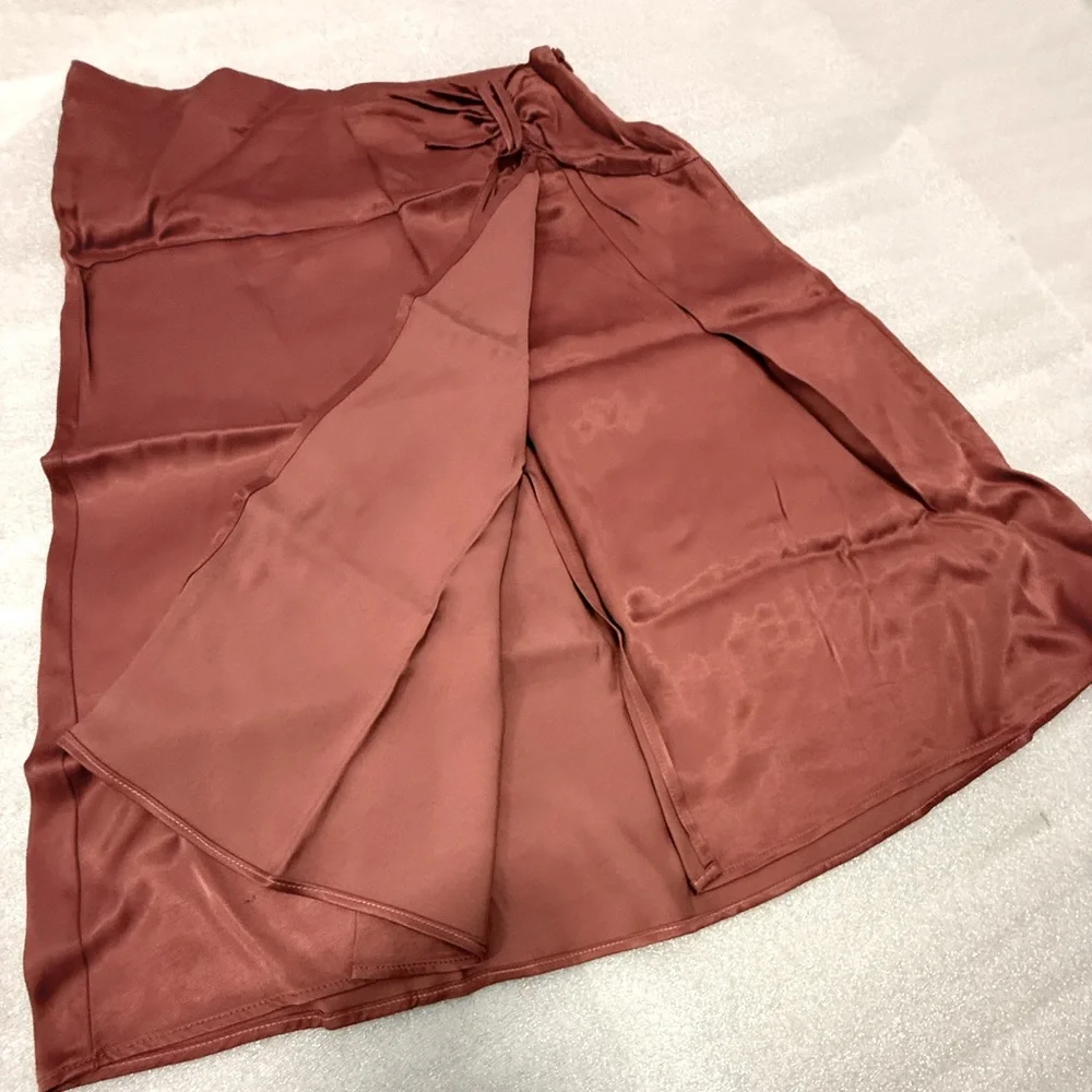 Stylish Zara A-Line Knee-Length Skirt